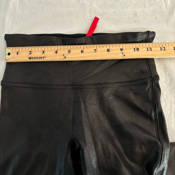 NWOT SPANX Vegan Leather LEGGINGS Black SZ S /P. - Picture 5 of 8